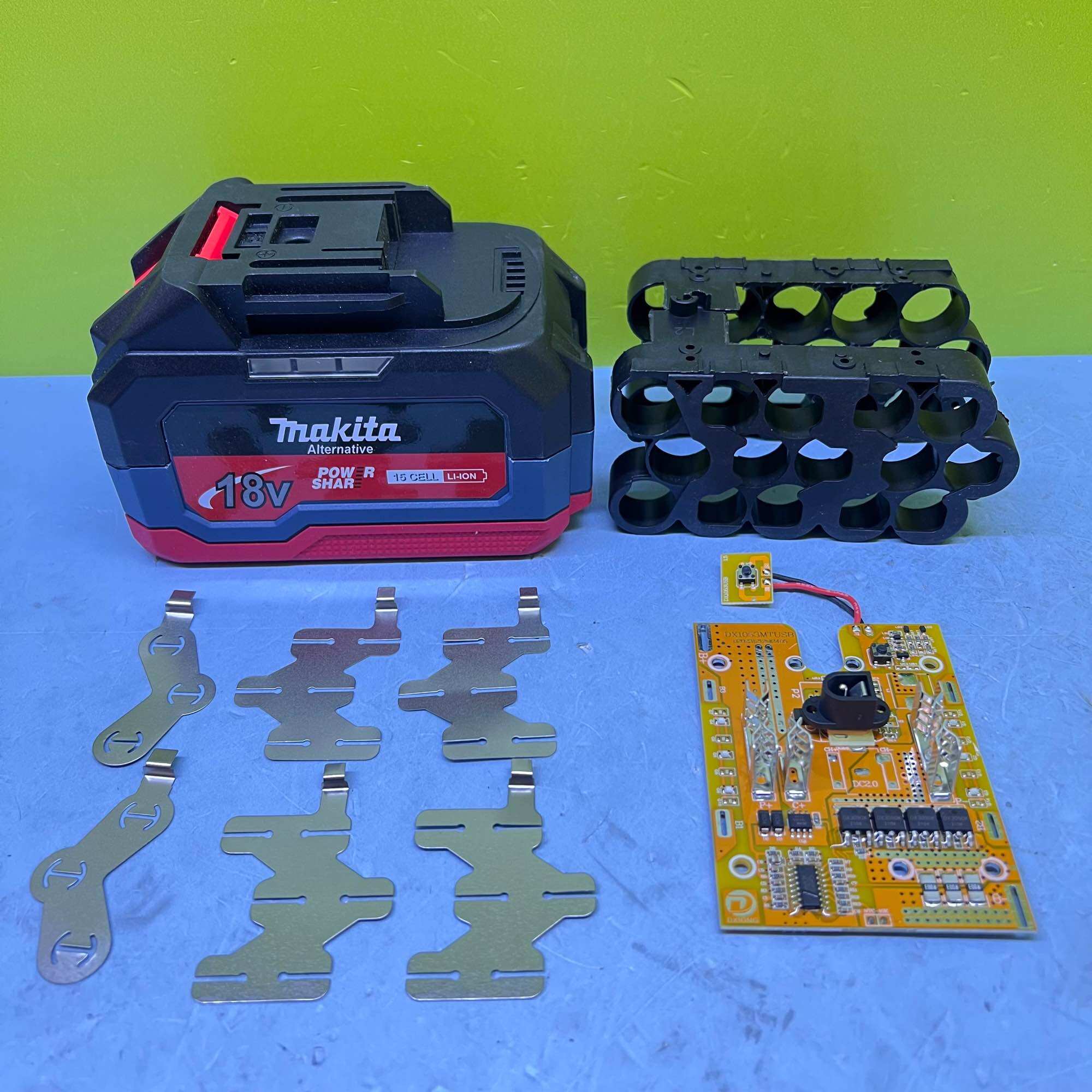 Vỏ mạch pin makita 18v 15cell 18650