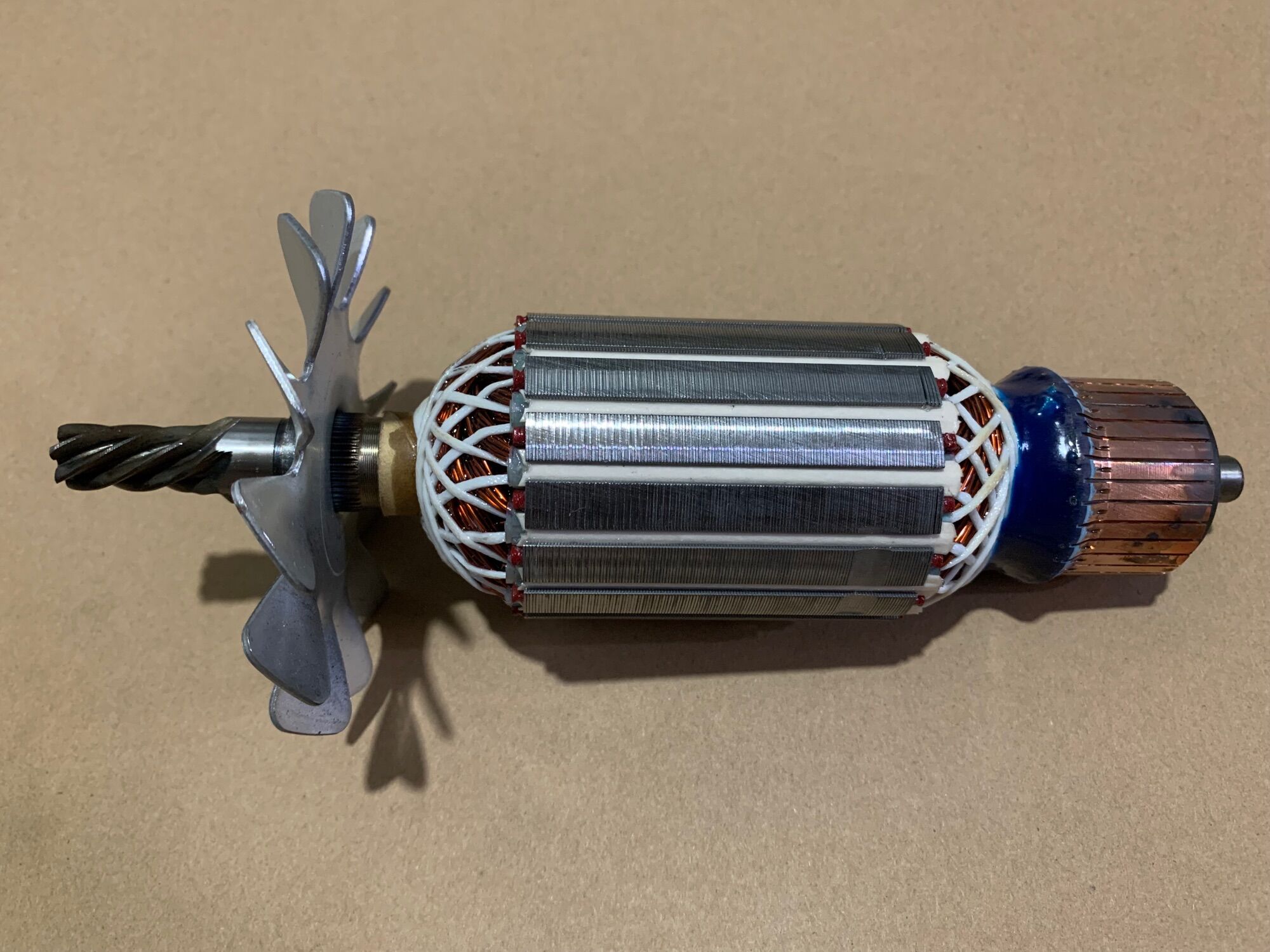 Rotor máy cắt sắt bàn 350 mm htc
