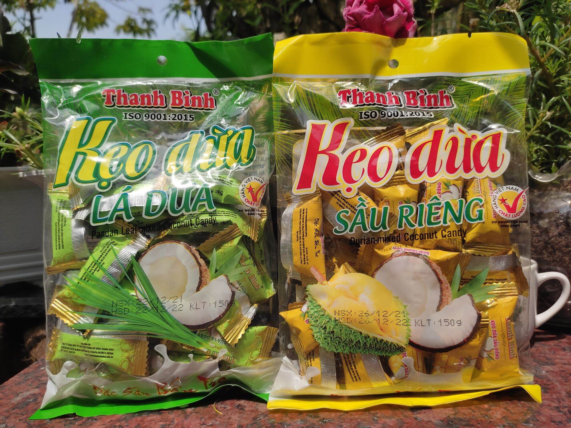 Combo 2 bịch kẹo dừa Thanh Bình (Kẹo dừa sầu riêng 150g + kẹo dừa lá  dứa 150g)