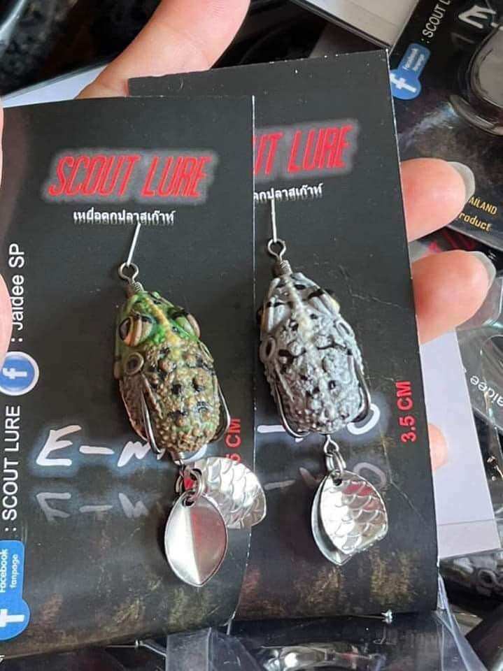 Nhái hơi thái lan emo dài 3.5cm. 7gr. action nổi. 2 thì