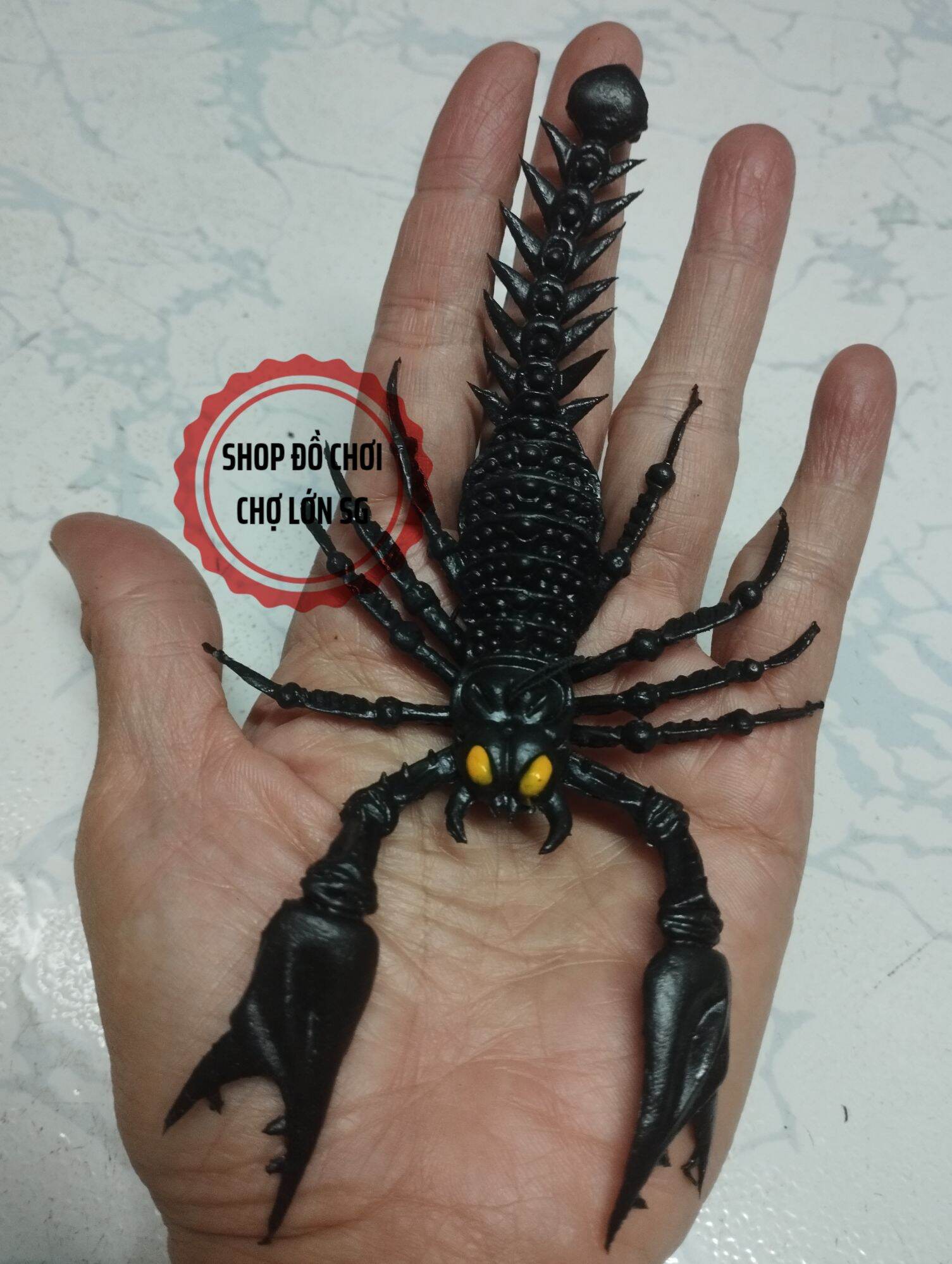 Đồ chơi con bò cạp dẻo bằng cao su