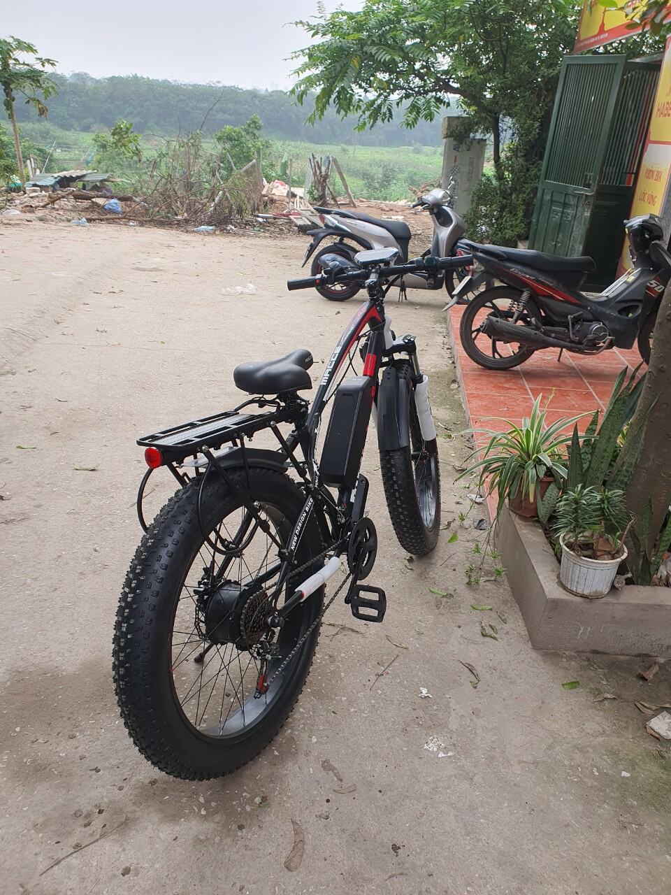 xe đạp bánh béo trợ lực 60km/ sạc