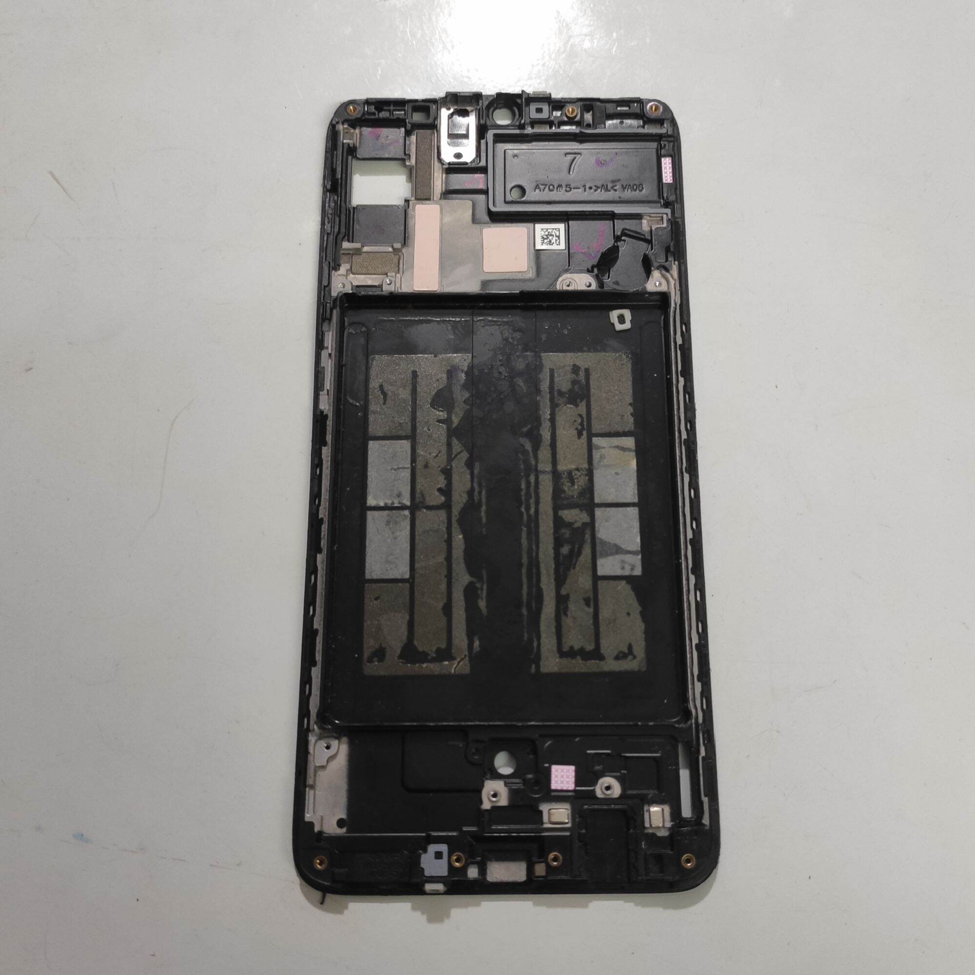 Sườn Màn Hình Samsung A70 Zin Tháo Máy