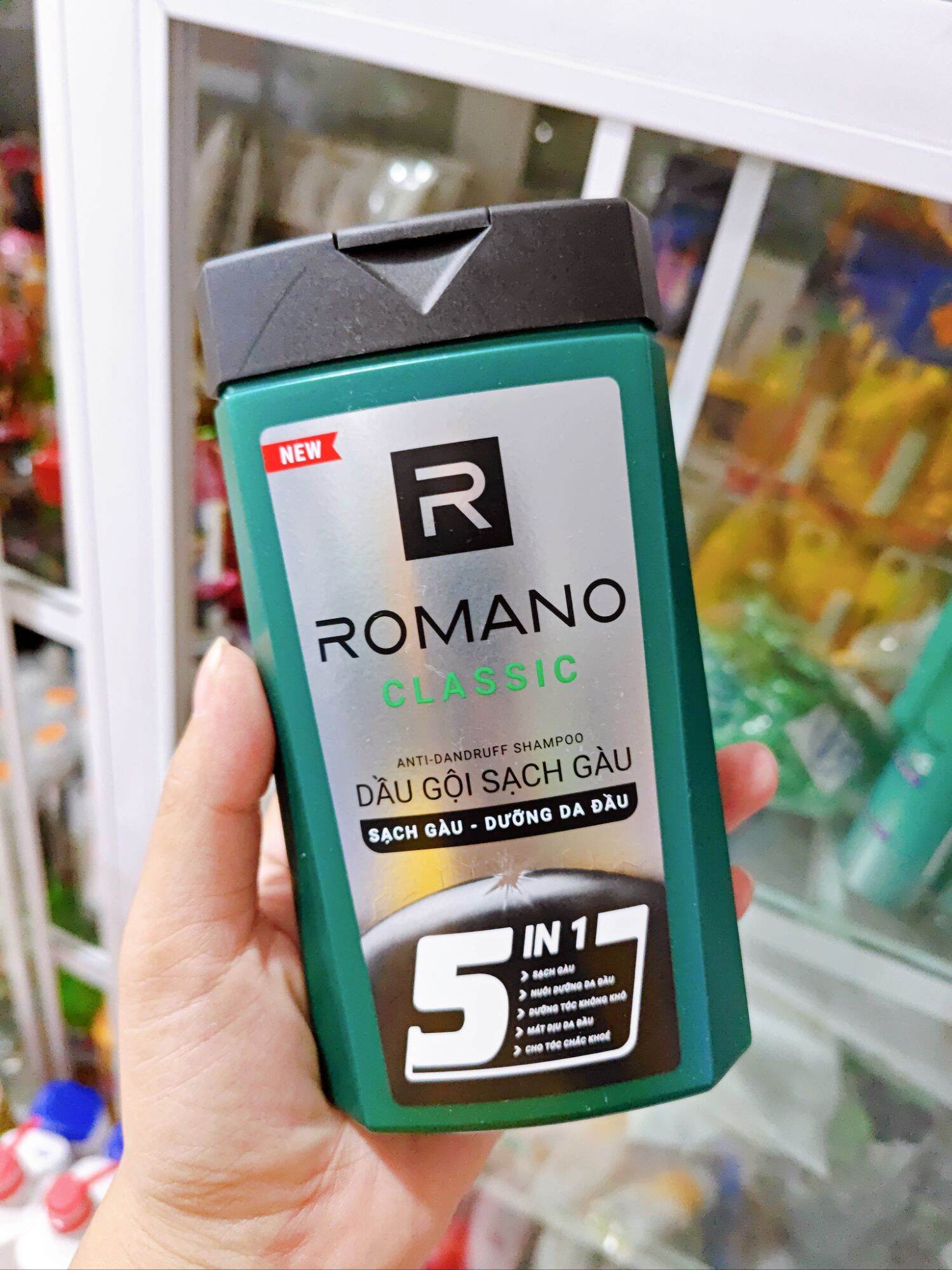 Dầu gội sạch gàu, dưỡng da đầu romano 150g