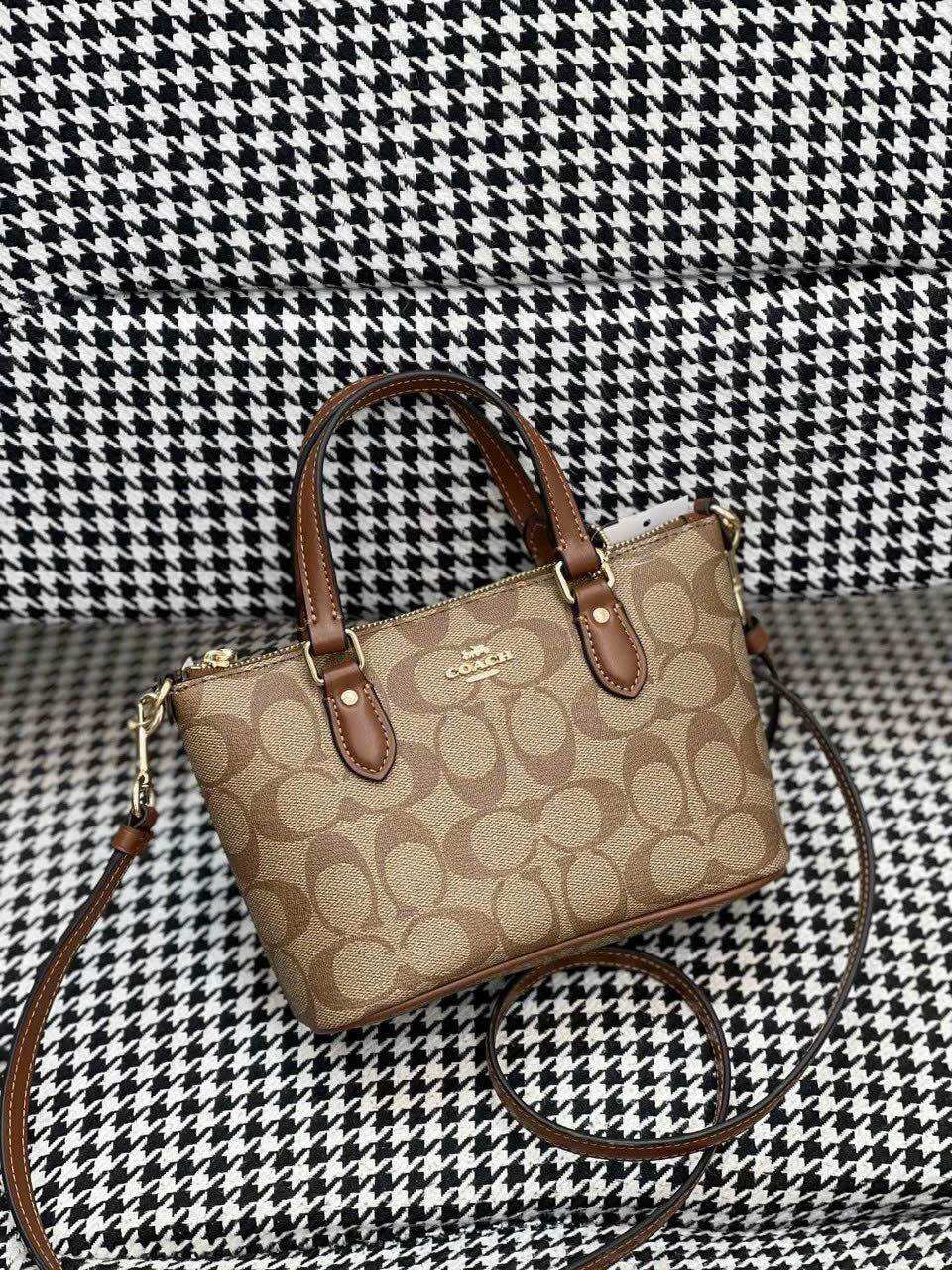 Túi C0ach Mini Gallery Crossbody siêu cưng