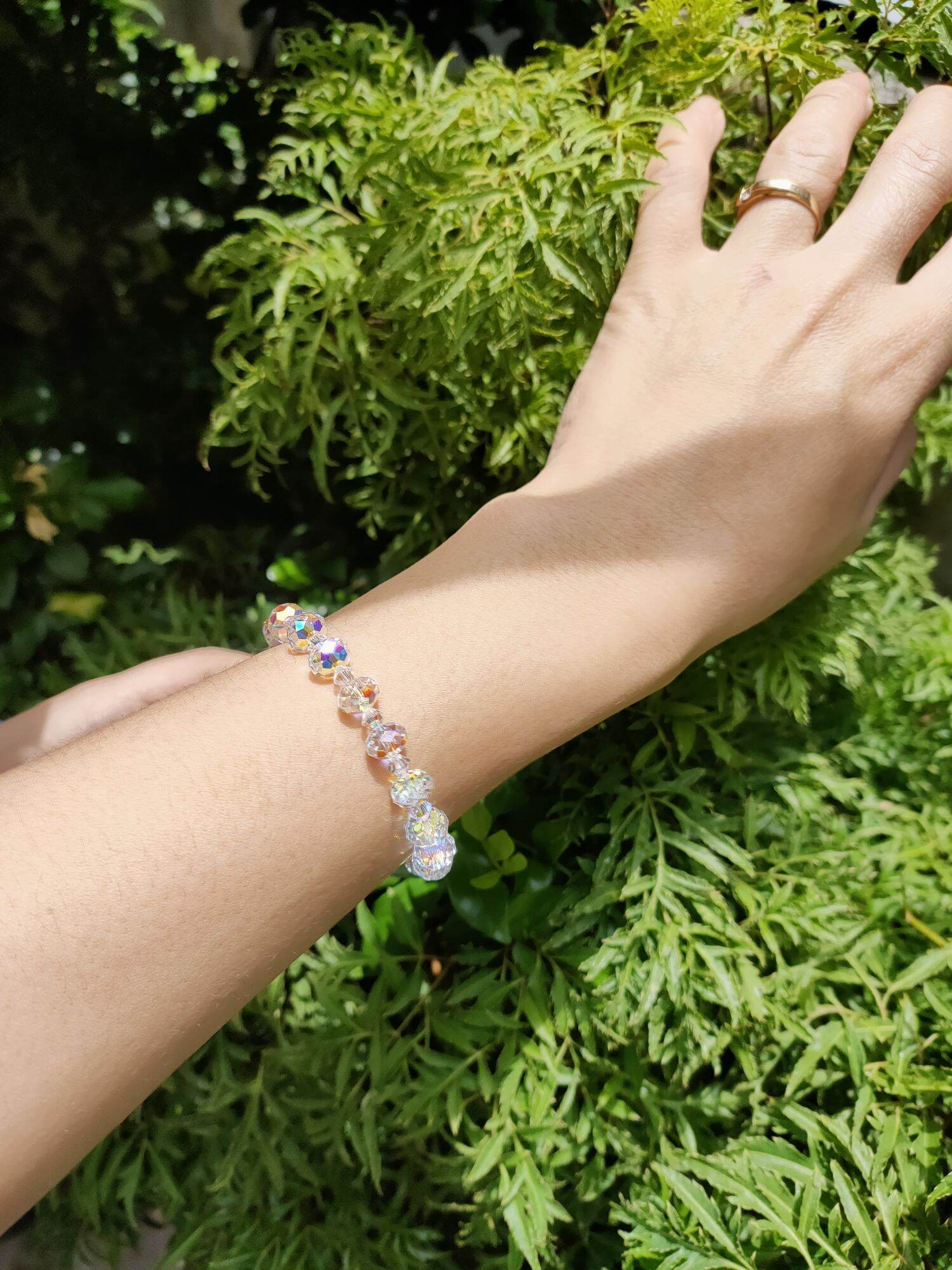 Vòng tay pha lê swarovski bánh cam 8ly màu trắng ab lấp lánh