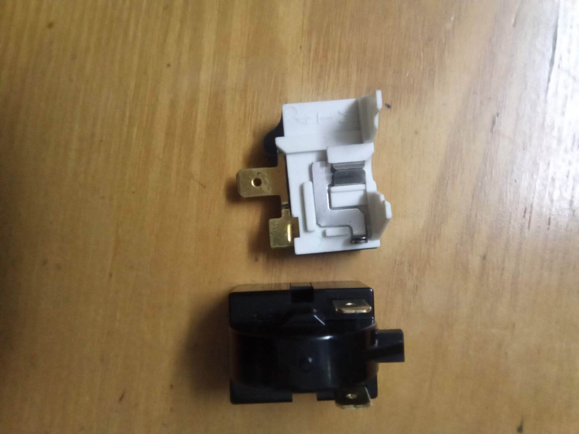 Rơ le khởi động và téc míc tủ lạnh