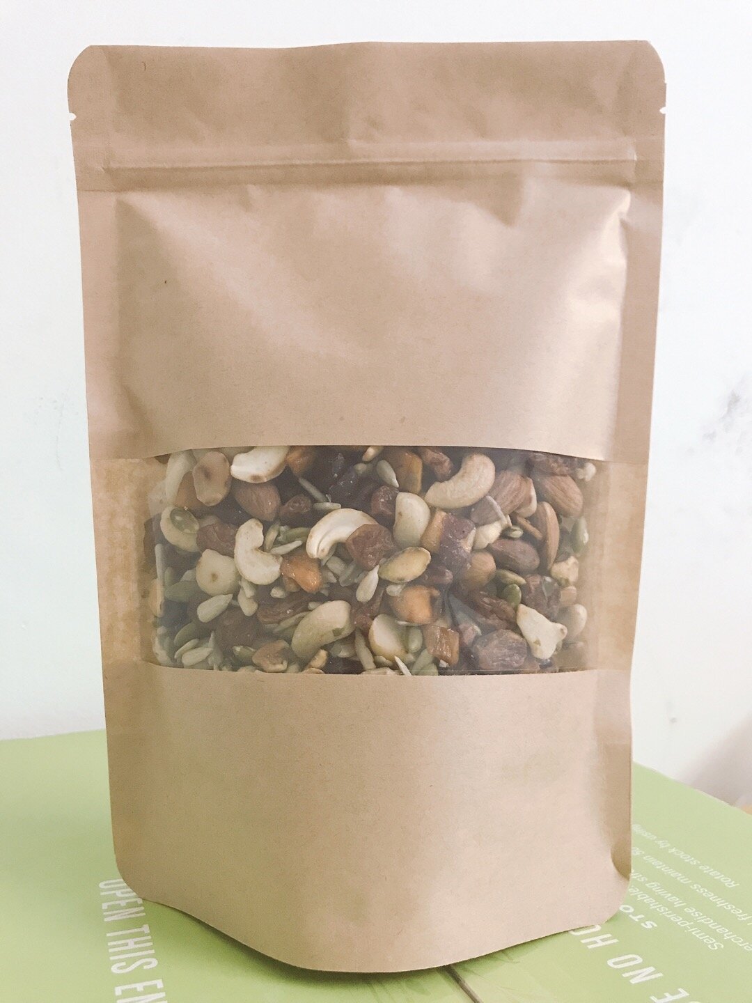 1kg Túi zip zipper giấy Kraft NÂU có cửa sổ đáy đứng size đựng bánh kẹo greenkios