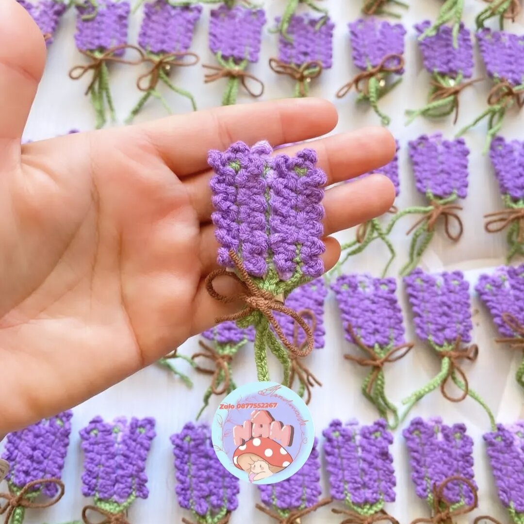Ghim cài áo handmade bằng len