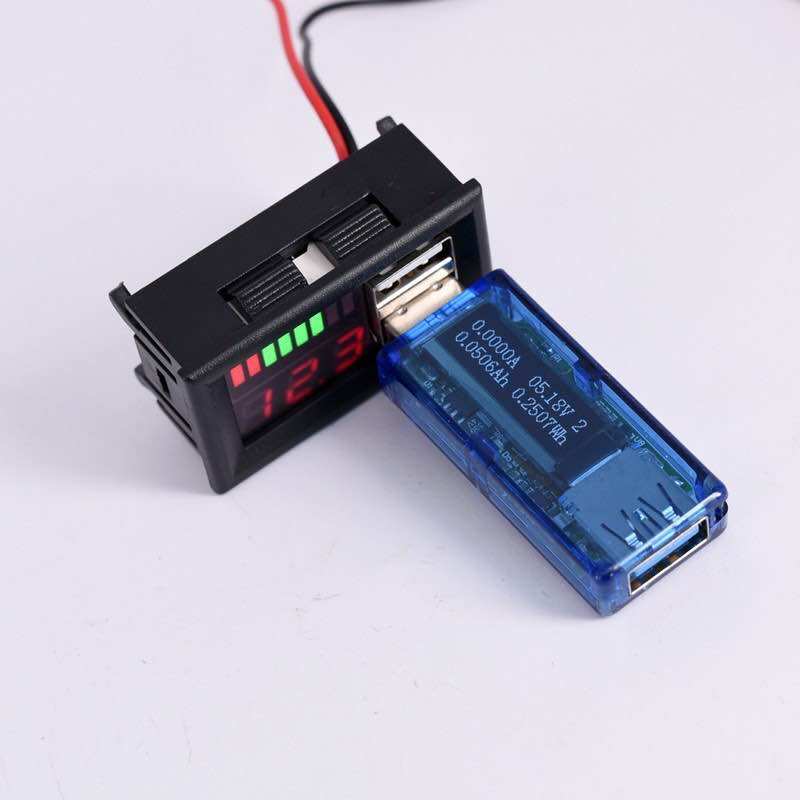 Đồng hồ đo bình ác quy 12v