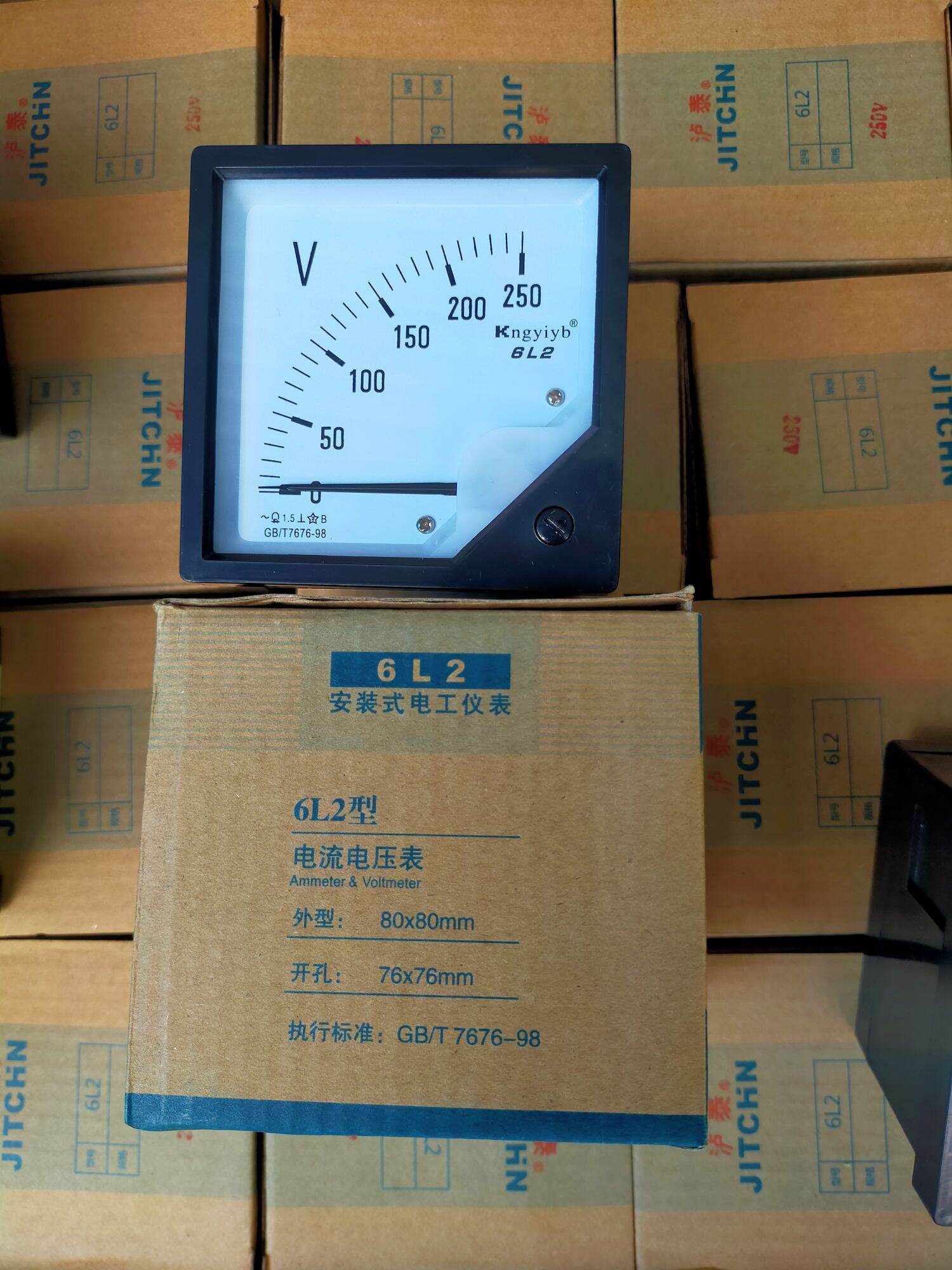 Đồng hồ đo điện áp 1pha 3pha,đồng hồ đo tần số,đồng hồ đo dòng ampe, đồng hồ đo vôn máy phát điện 220v 380v 500v, đồng hồ 6l2-v 6l2-a 6l2-hz 7676 8cm, đồng hồ ampe 300a vuông 8cm,đồng hồ đo tần số 55hz 8cm