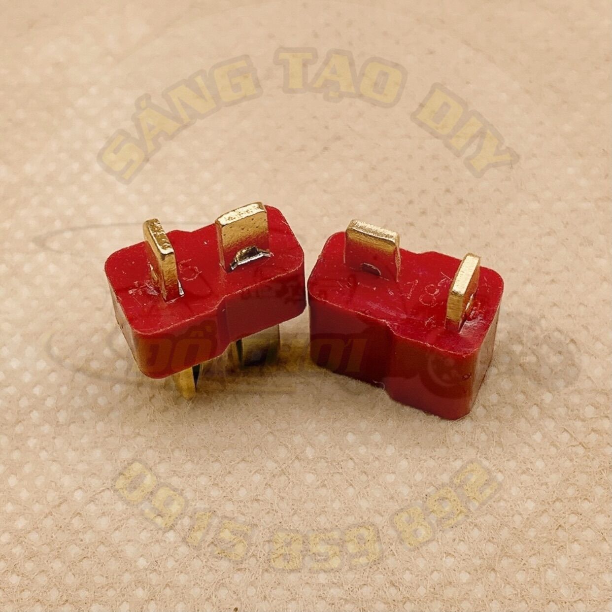 Giắc T, Jack T Đực Cái