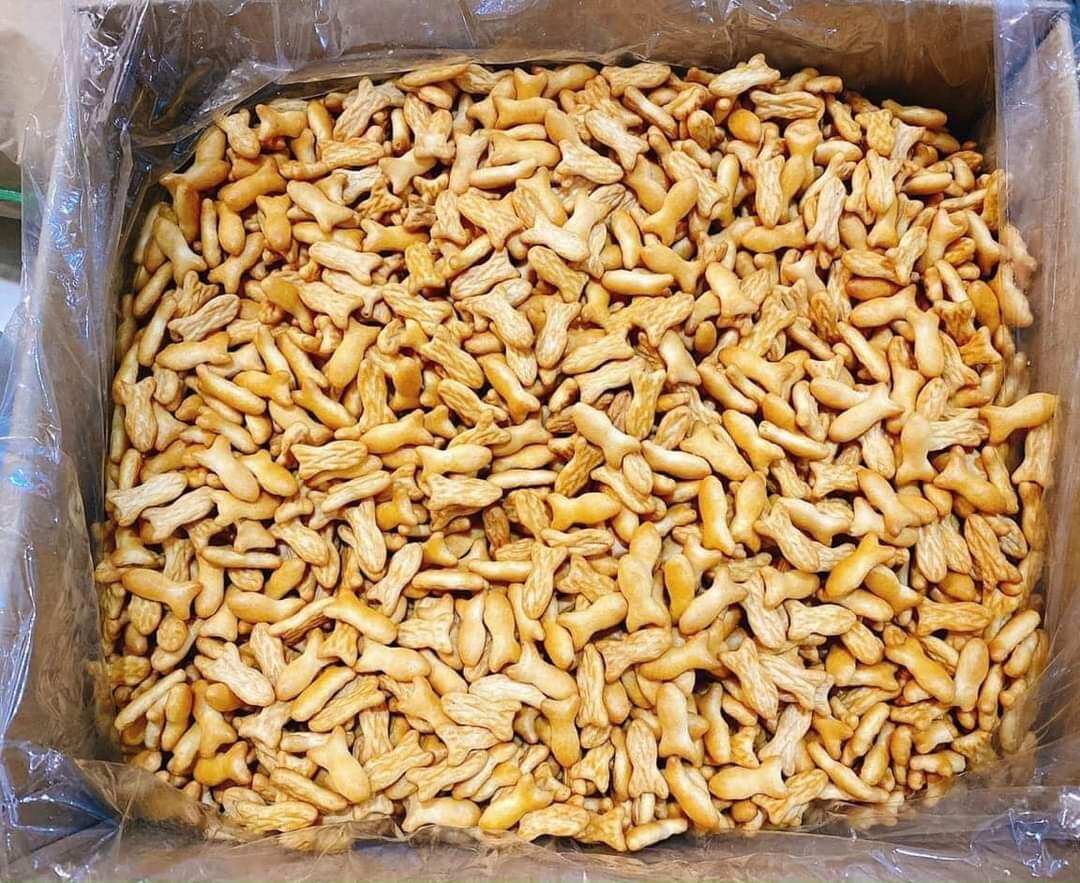 Bánh quy cá mặn