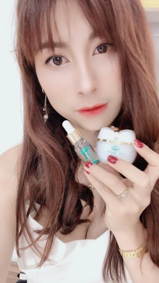 Kem dưỡng cấy trắng ( tặng kèm serum )