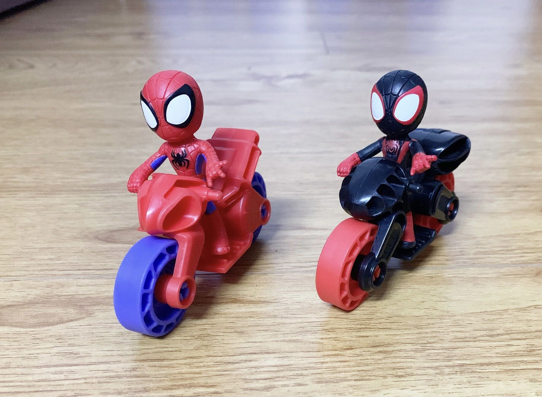 Mô Hình Xe Moto Người Nhện Spiderman Mini