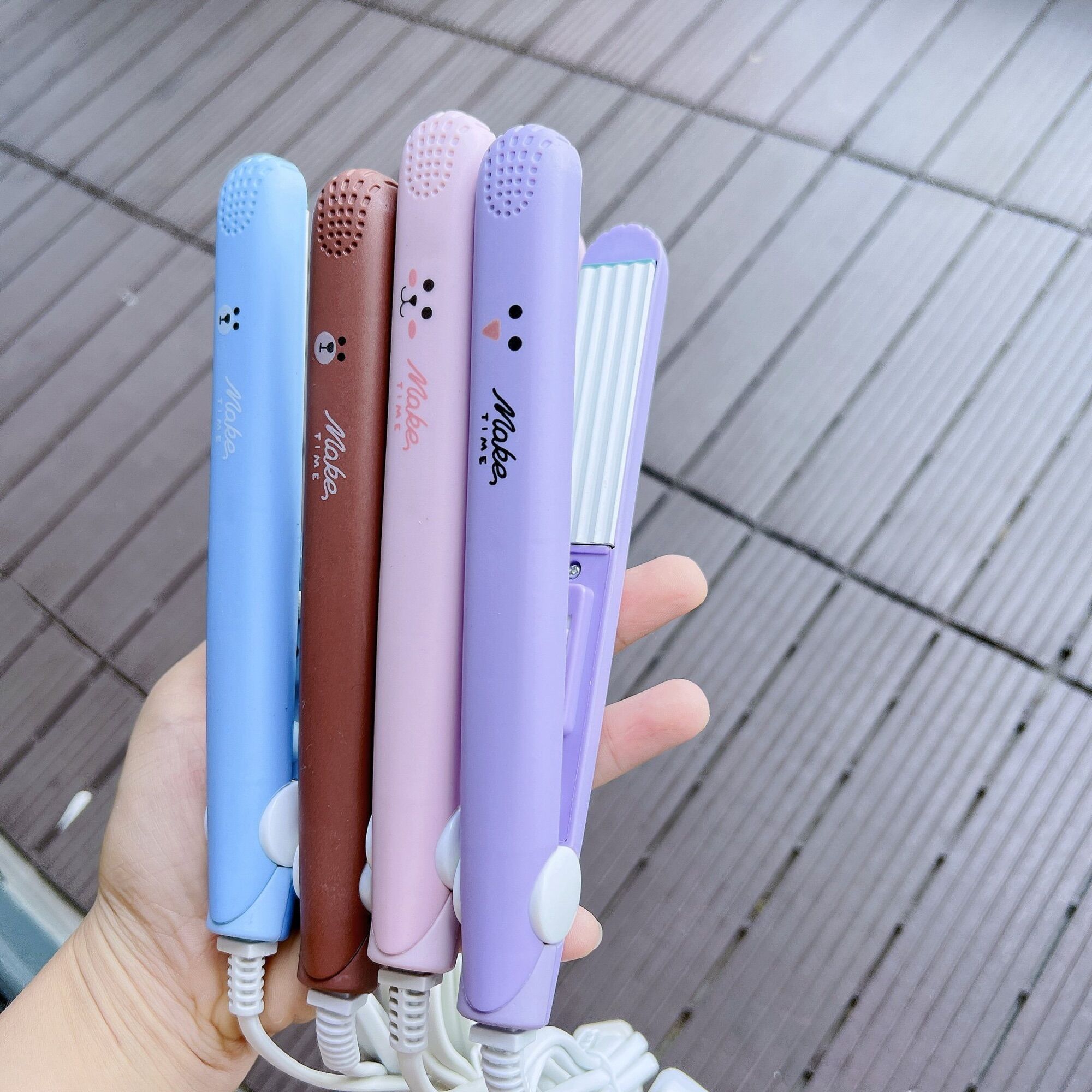 Máy dập tóc xù mini Maketime
