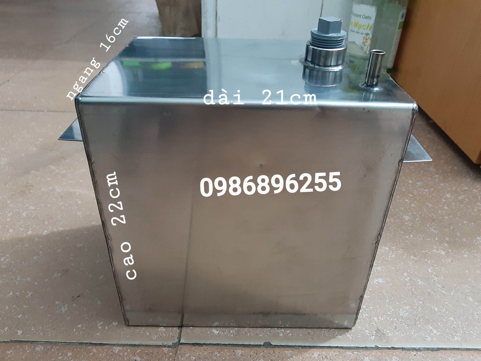 Bình đựng dầu ben bằng inox dành cho xe ba gác - ba bánh