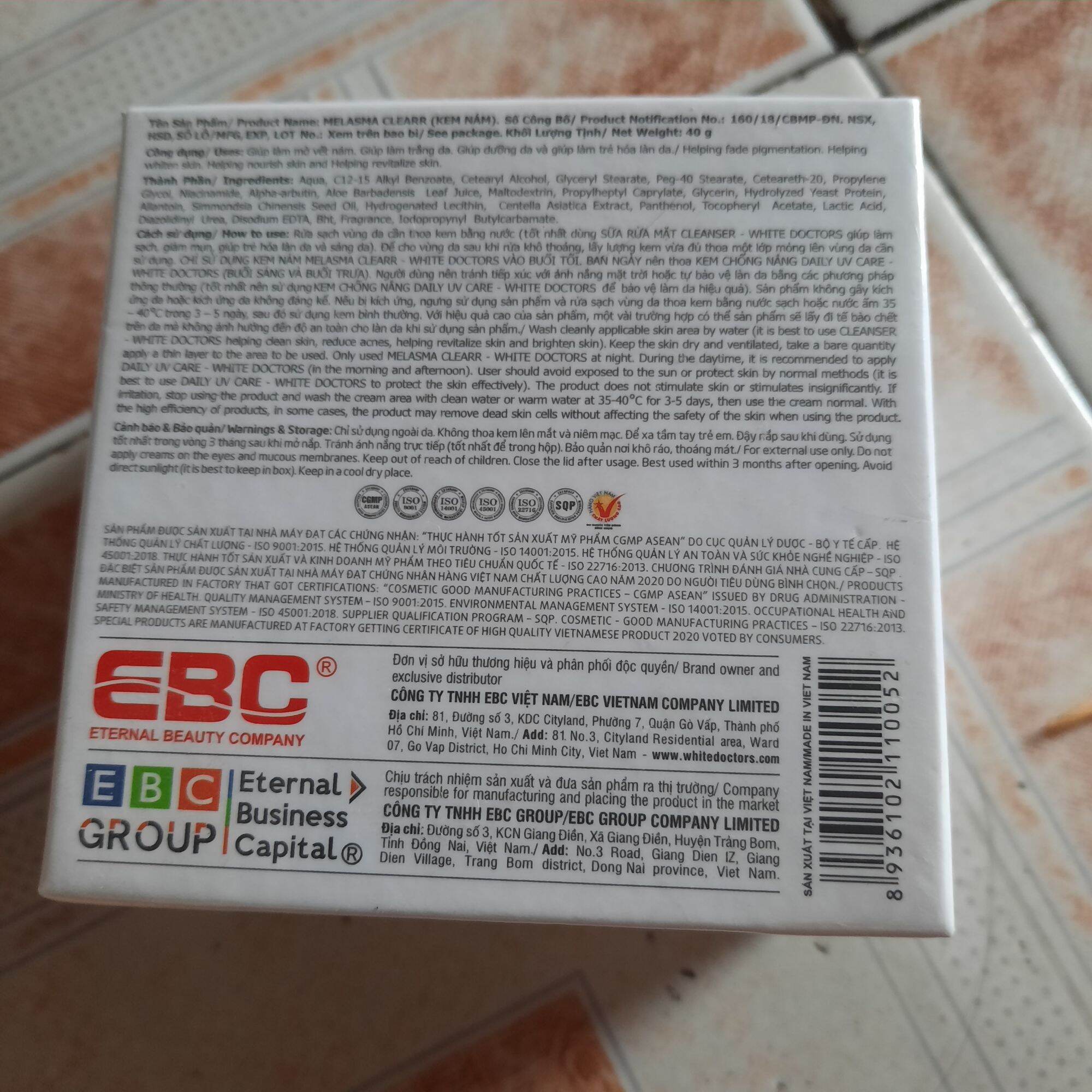 white doctor nám nhẹ