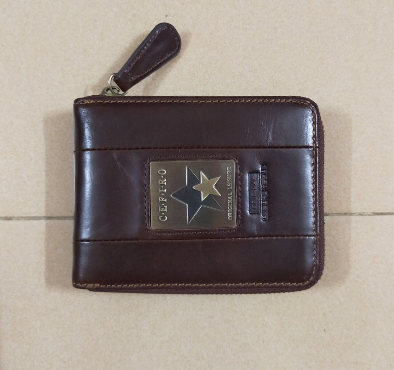Cefiro American Style Elegant Zipper Leather Wallet