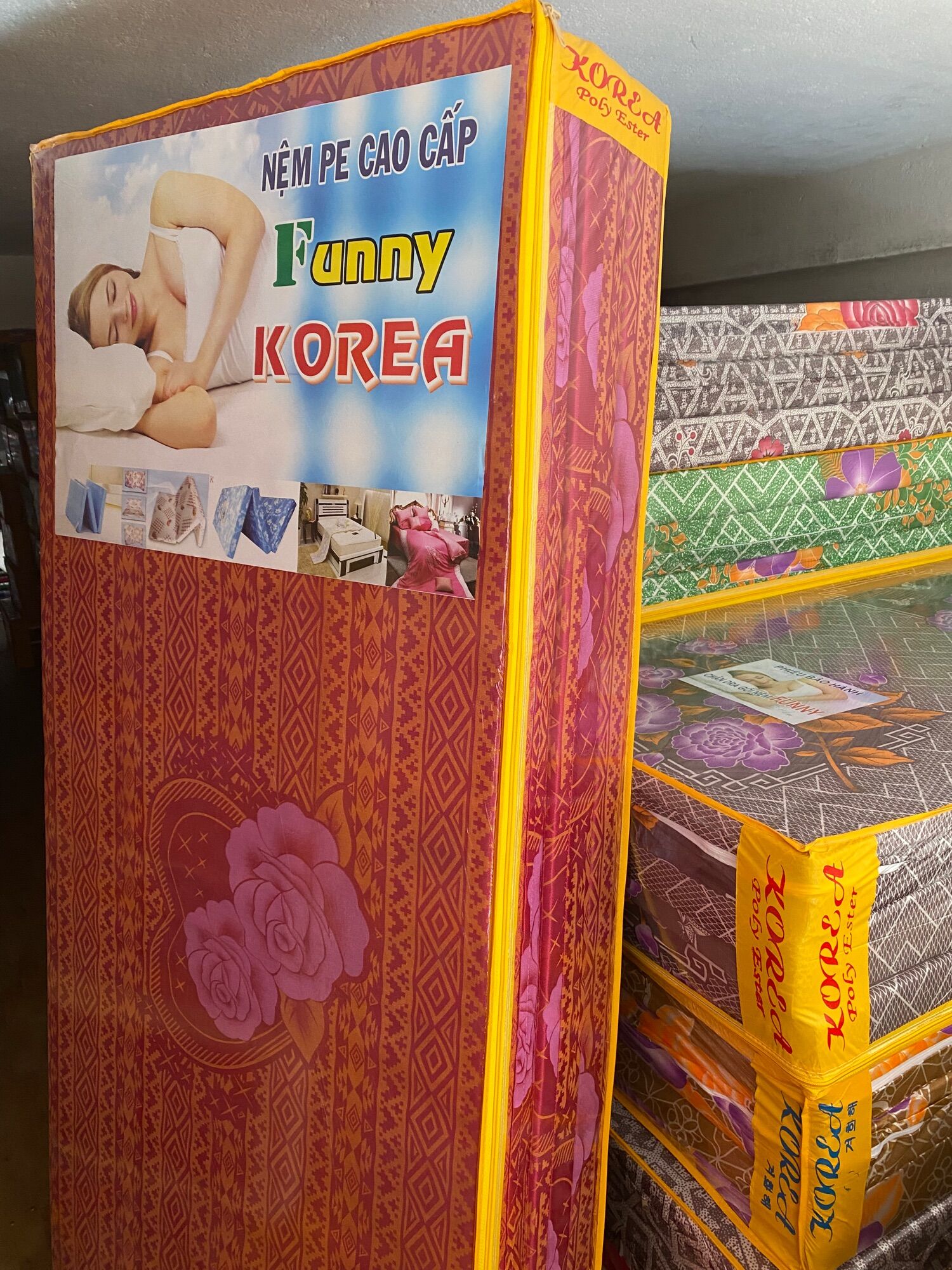 Nệm xếp gấp 3 tấm (PE) kích thước 1m*2m(dày 10cm)
