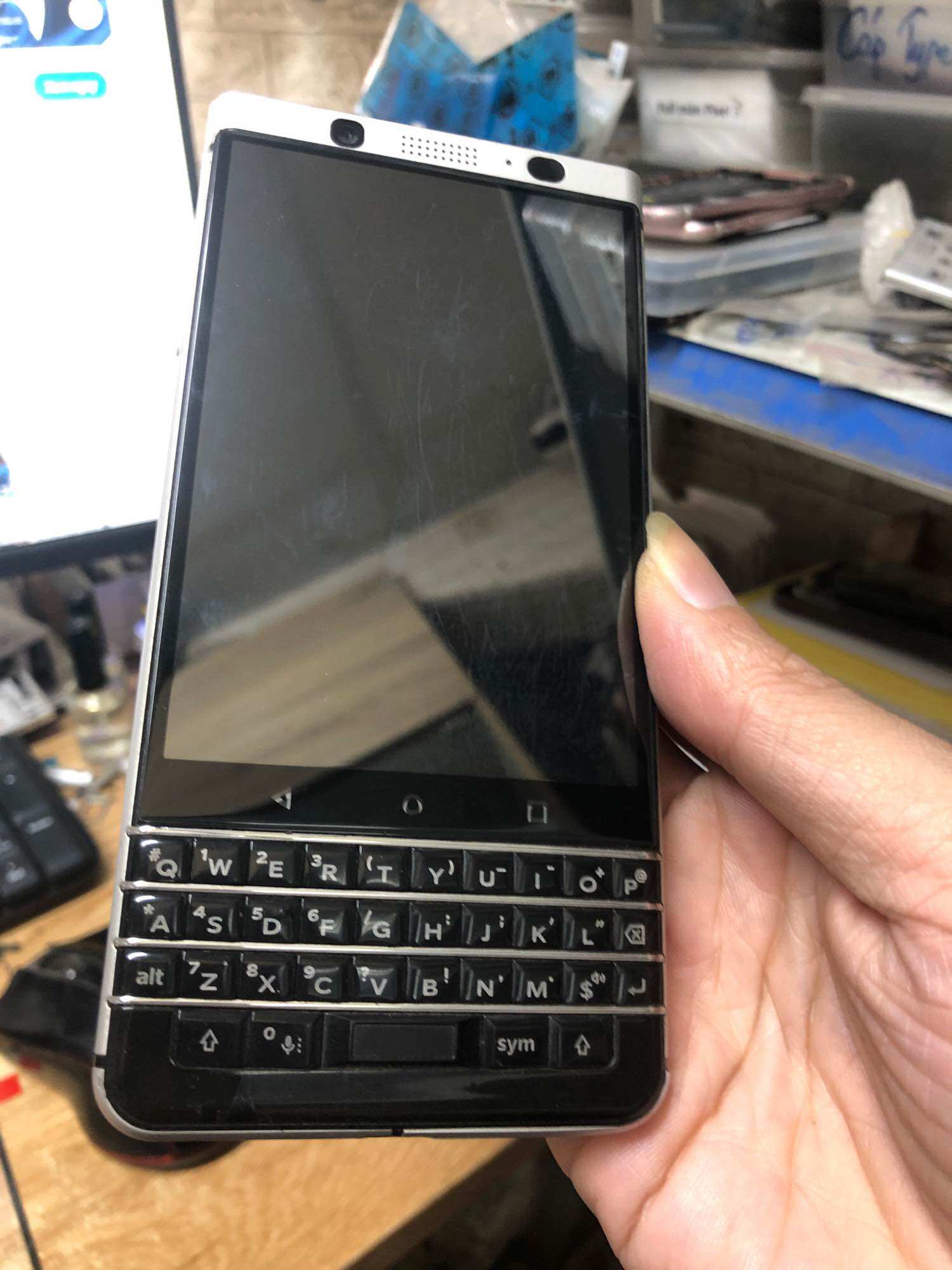 Kính ép điện thoại Blackberry Keyone/ K1