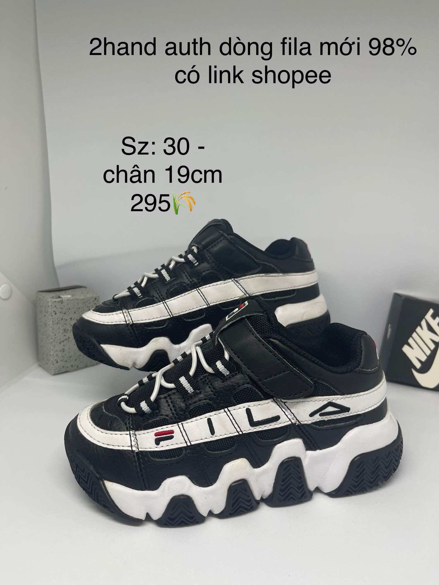 2hand Fila cá mập bé trai - bé gái đi đẹp. Sz 30 - chân 19cm đi vừa