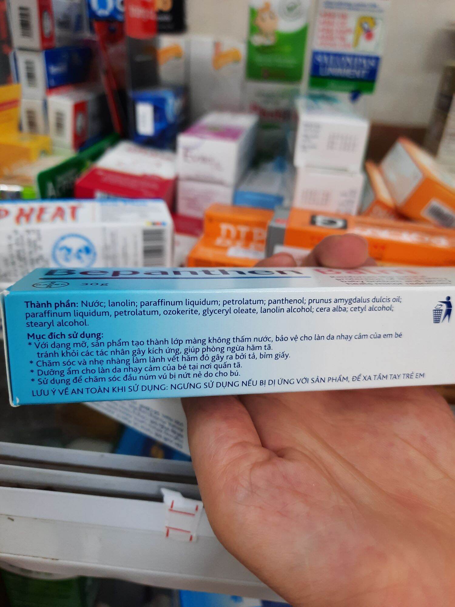 BEPANTHEN BAIM .HĂM TÃ ,CHĂM SÓC NÚM VÚ NỨT NẺ do cho bú