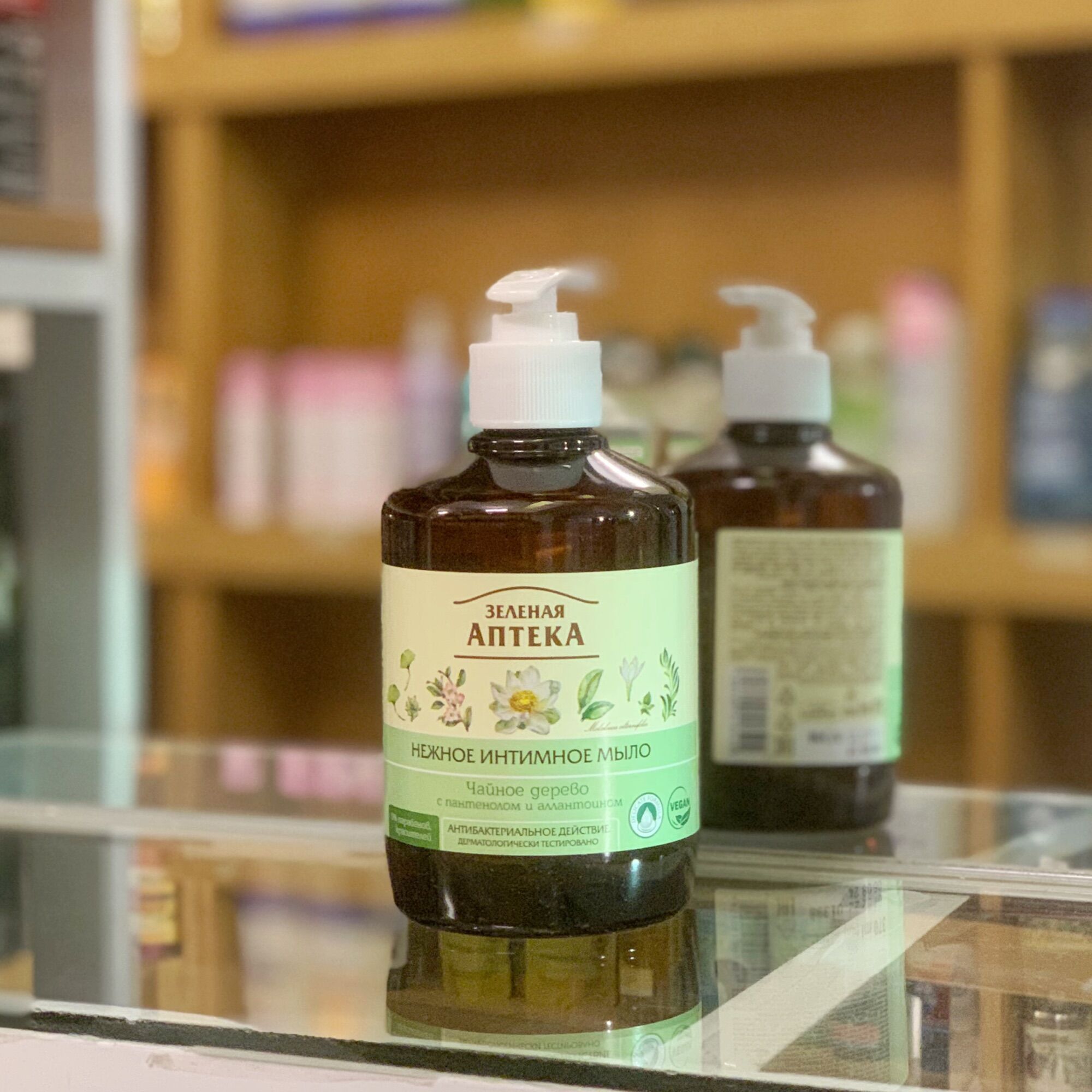 Dung dịch vệ sinh phụ nữ APTEKA Nga dạng gel /370ml