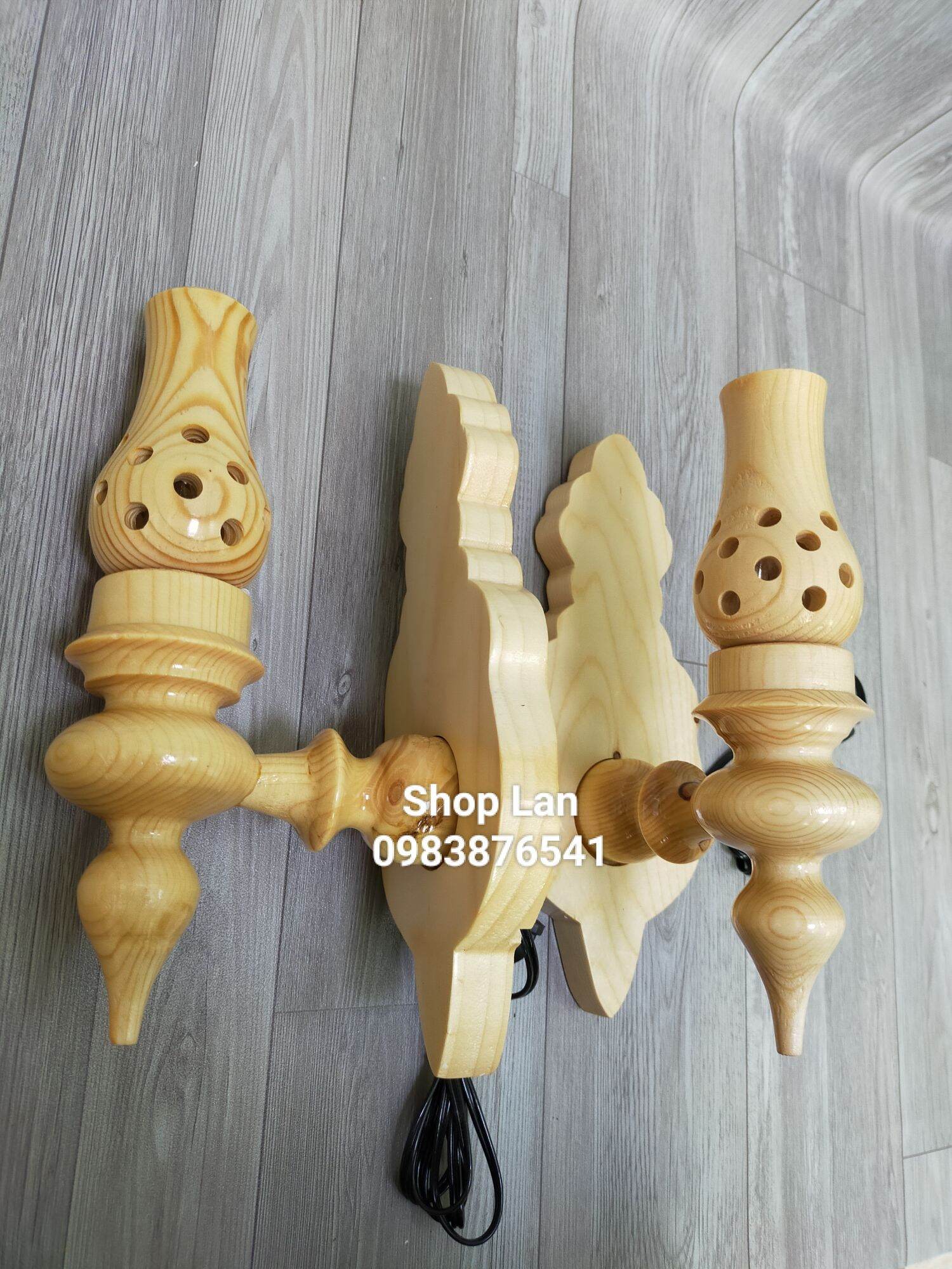 Đèn gỗ thông ốp tường 22cm kèm bóng đèn