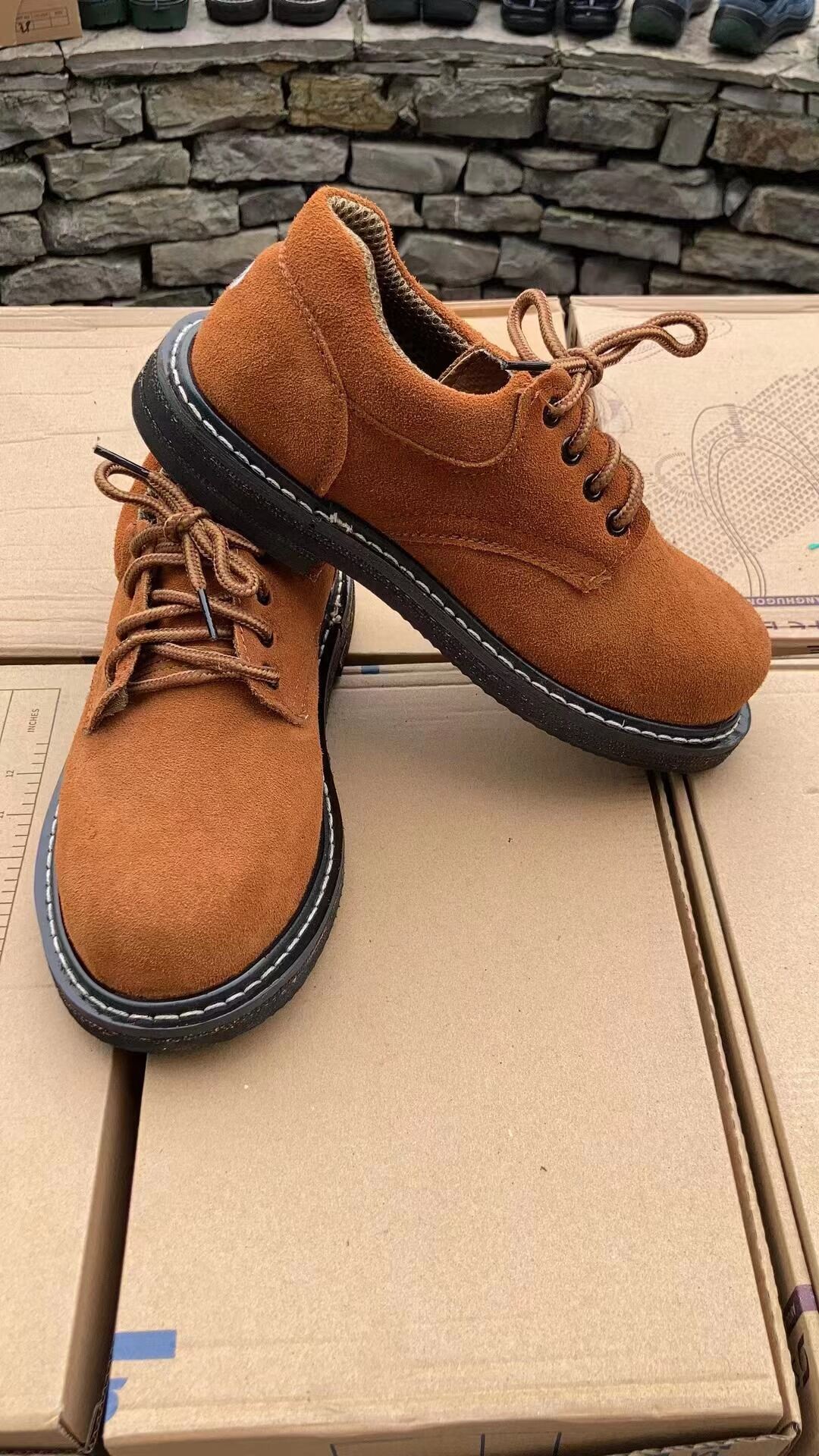 Resin Sole Safety Shoes Men's Heat Resistant High-temperature Resistant Wearable Smashing Thick Genuine Leather Work Shoes Deodorizing Welders