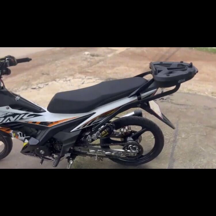 Baga Givi HRX cho xe Sonic