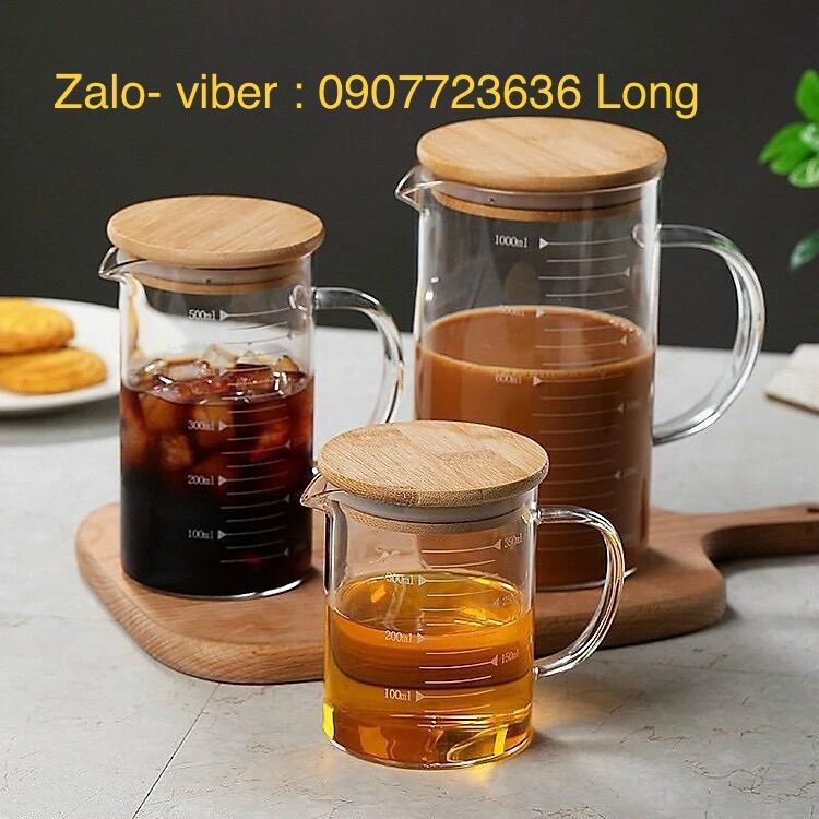 Ca thủy tinh định lượng đo lường - cốc rót thủy tinh có chia vạch nắp gỗ 350ml - 500ml - 1000ml