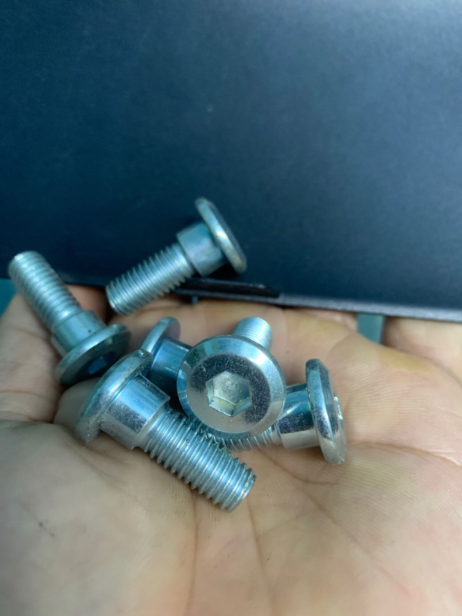 Bộ ốc bắt đĩa phanh