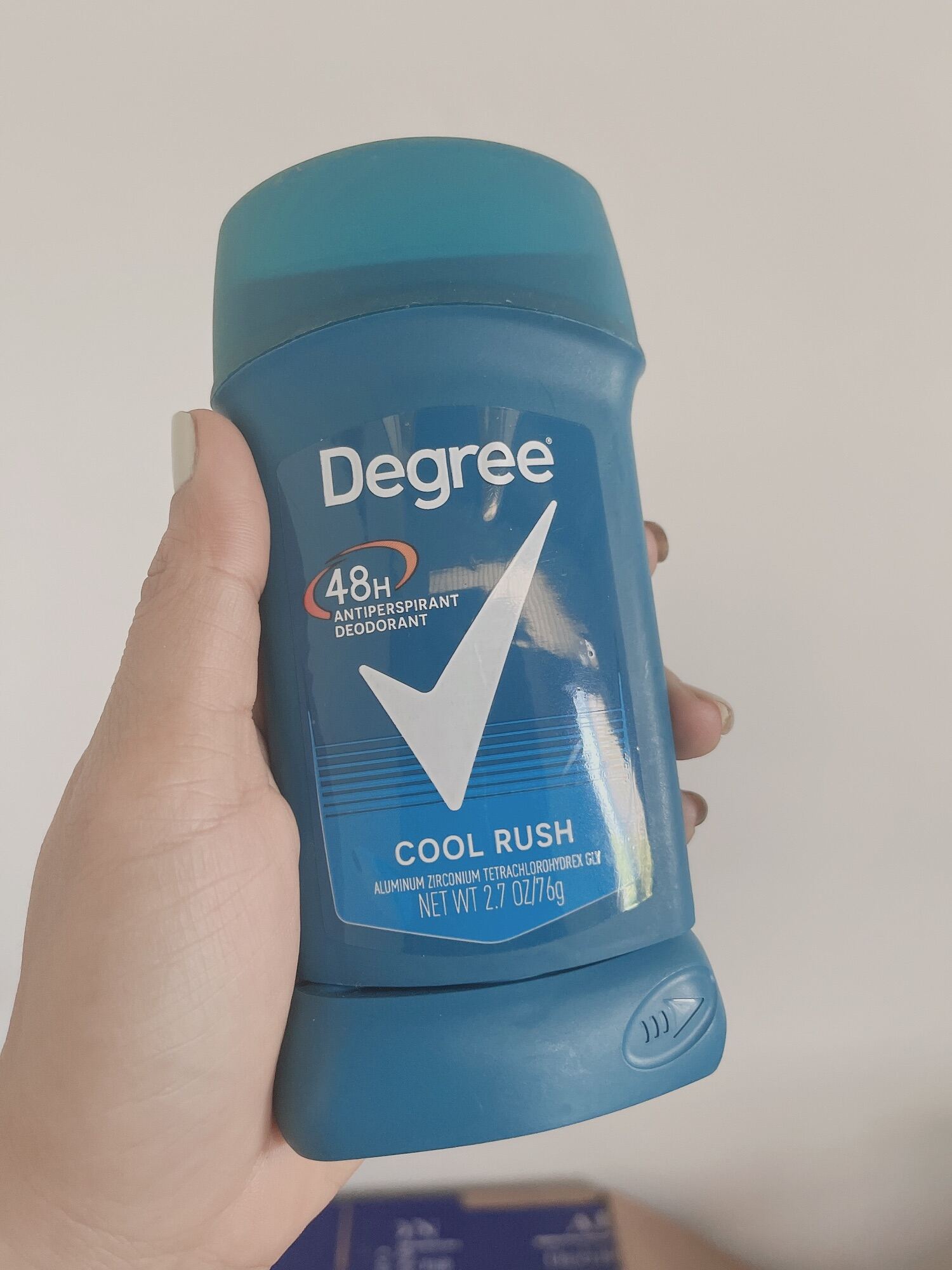 Lăn Khử Mùi Degree 48h Cool Rush 76g