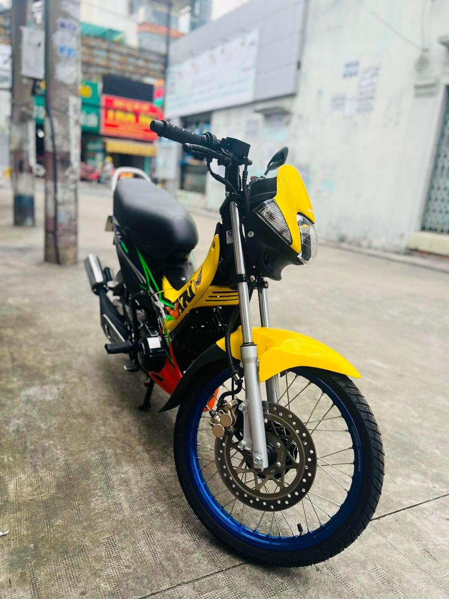 2 xinhan nova tena HMA, xi nhan tina