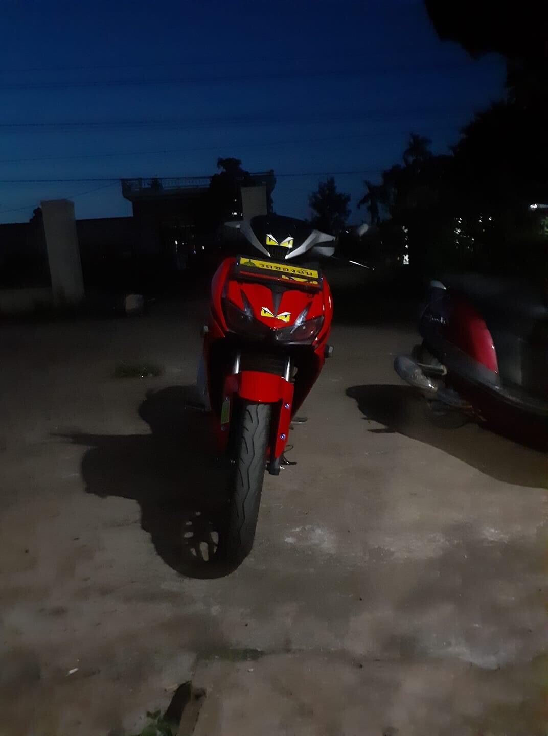 Miếng dán choá đèn xe winner X