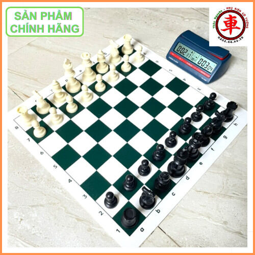 Bộ cờ vua tiêu chuẩn và đồng hồ