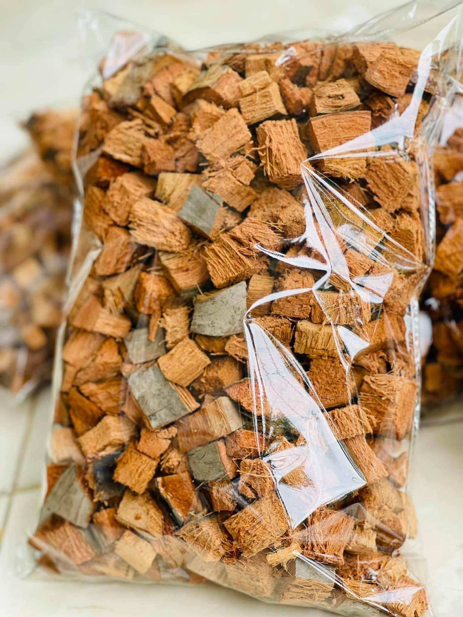 500g Dừa cắt cục- đã xử lý vôi-trồng cây kiểng lá