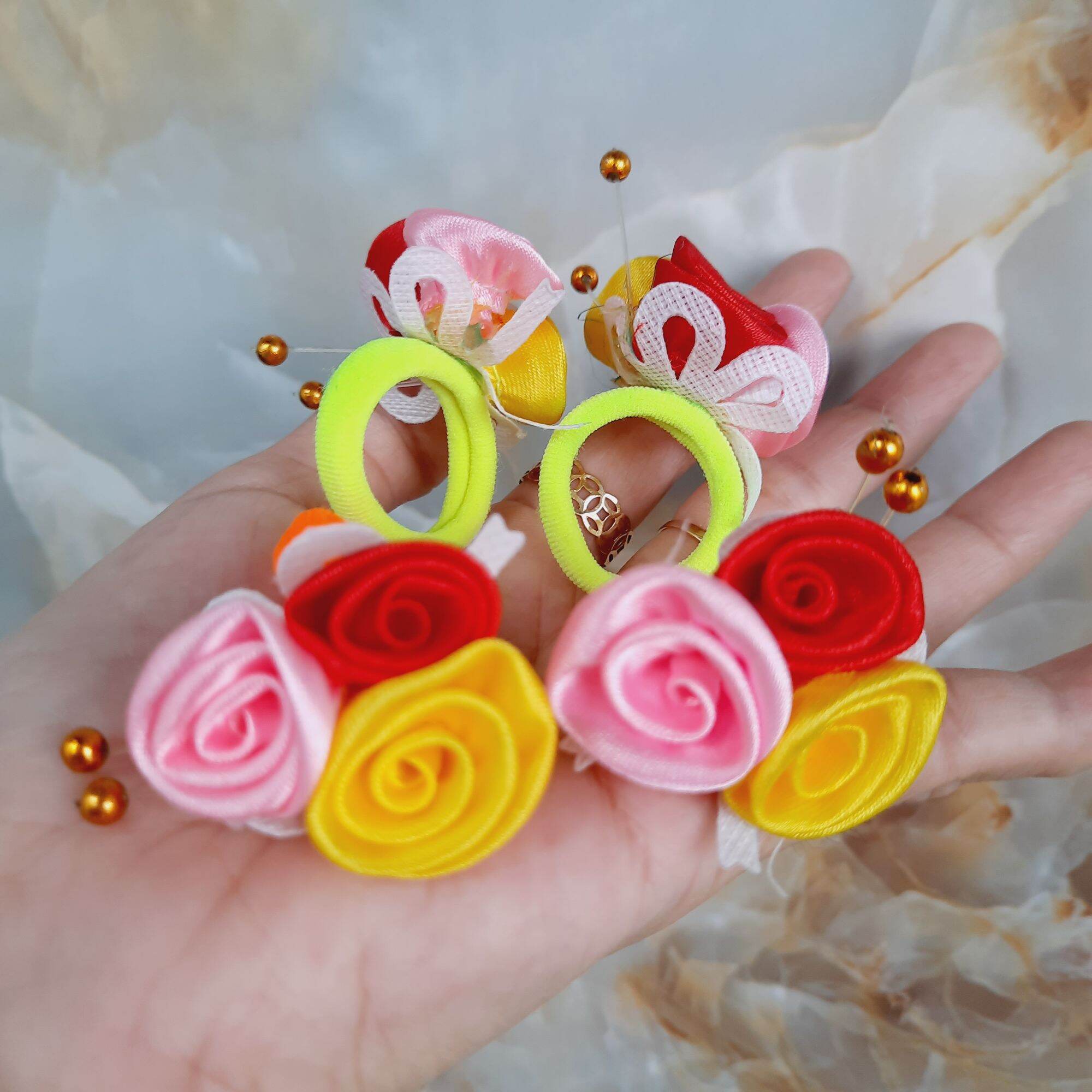 Một cặp thun cột tóc 3 bông hoa cho bé