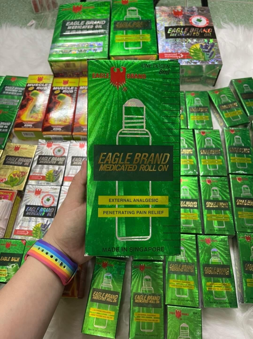 Dầu lăn con Ó xanh Eagle brand 8ml