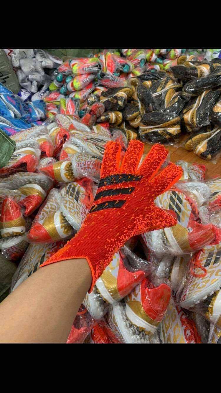 găng tay adidas pretador đỏ size 8,9,10