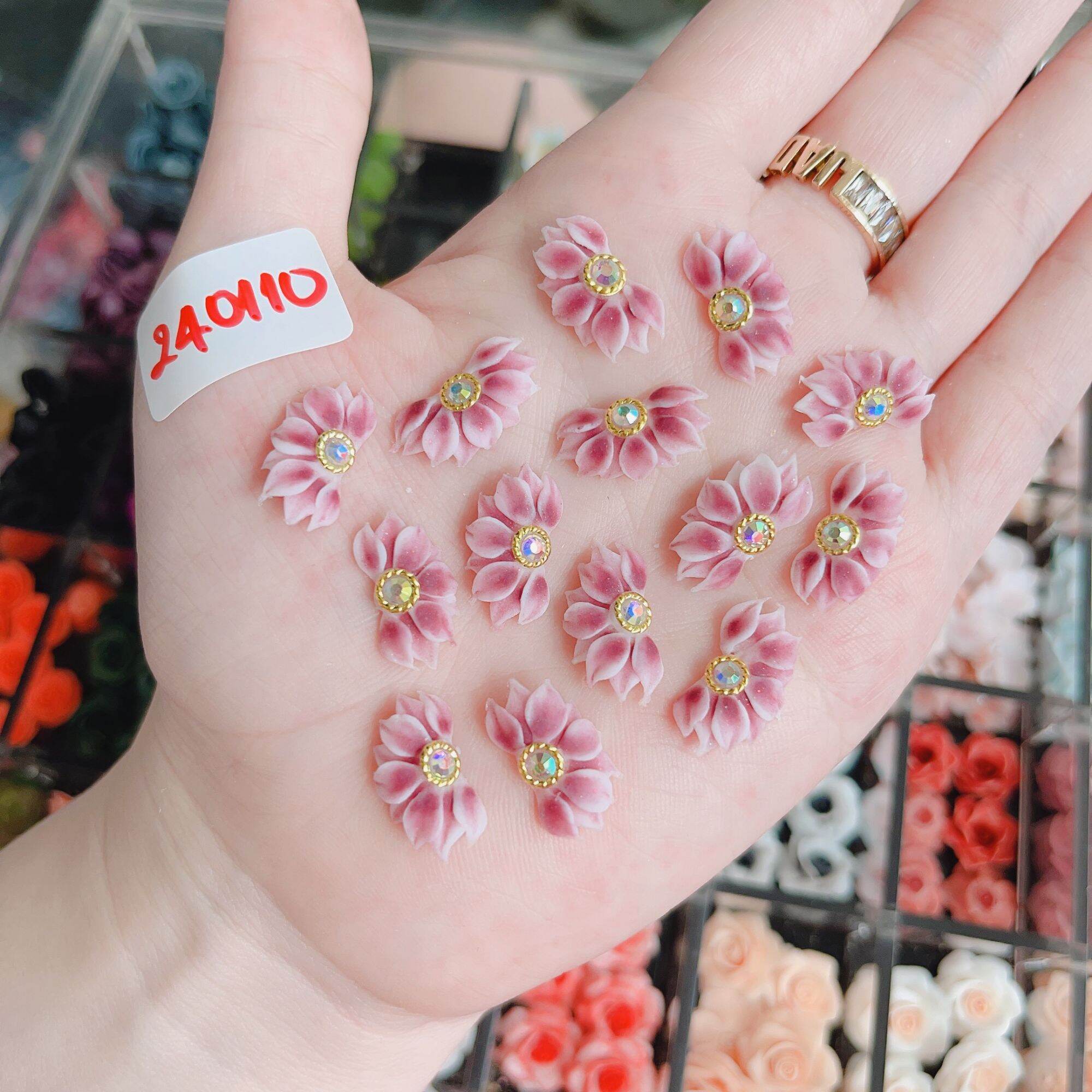 Hoa bột nail hoa đính tay ( HOA HƯỚNG DƯƠNG NỬA ĐÍNH CHARM CÁNH NHỌN ) / giá 1 bông