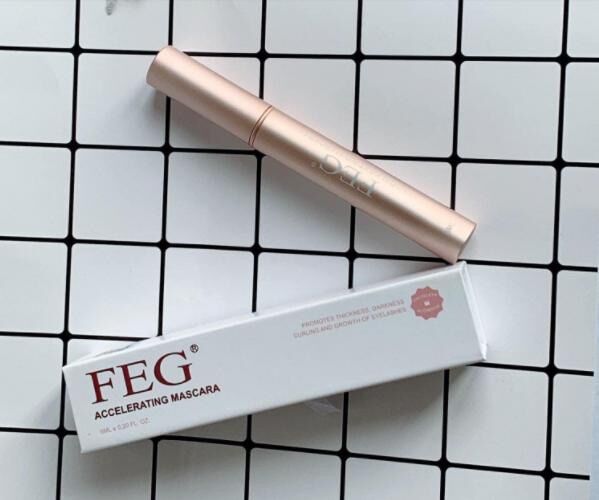 Mascara EFG lâu trôi không lem