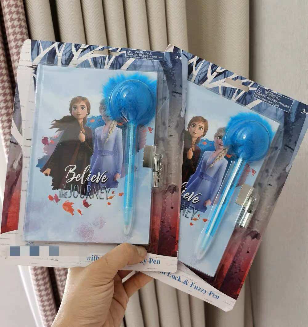 Sổ tay có khoá kèm bút bi xanh hình công chúa Elsa