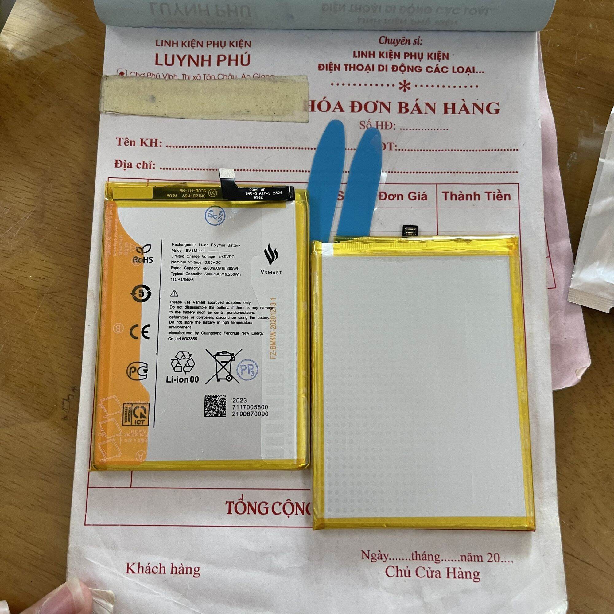 Pin vsmart joy 4 bvsm 441 zin bao test