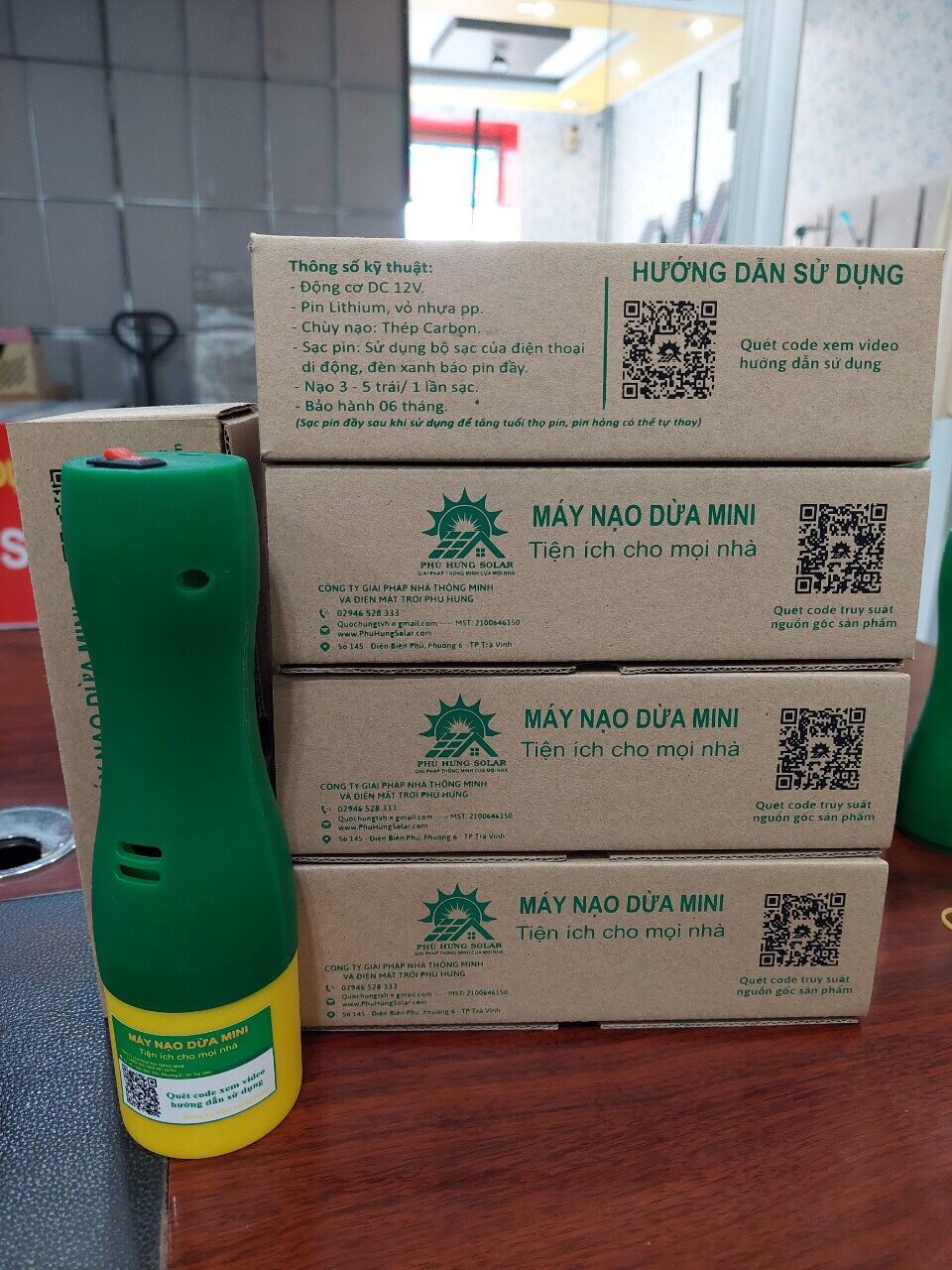Máy nạo dừa điện mini