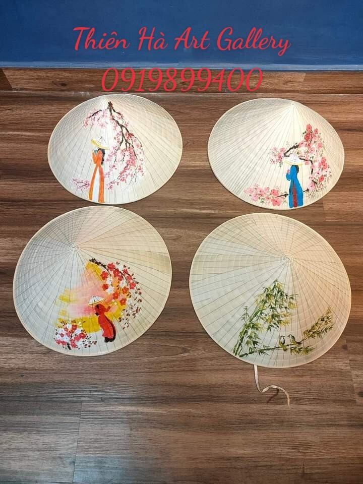Nón lá vẽ tranh hoa đào đường kính 40cm