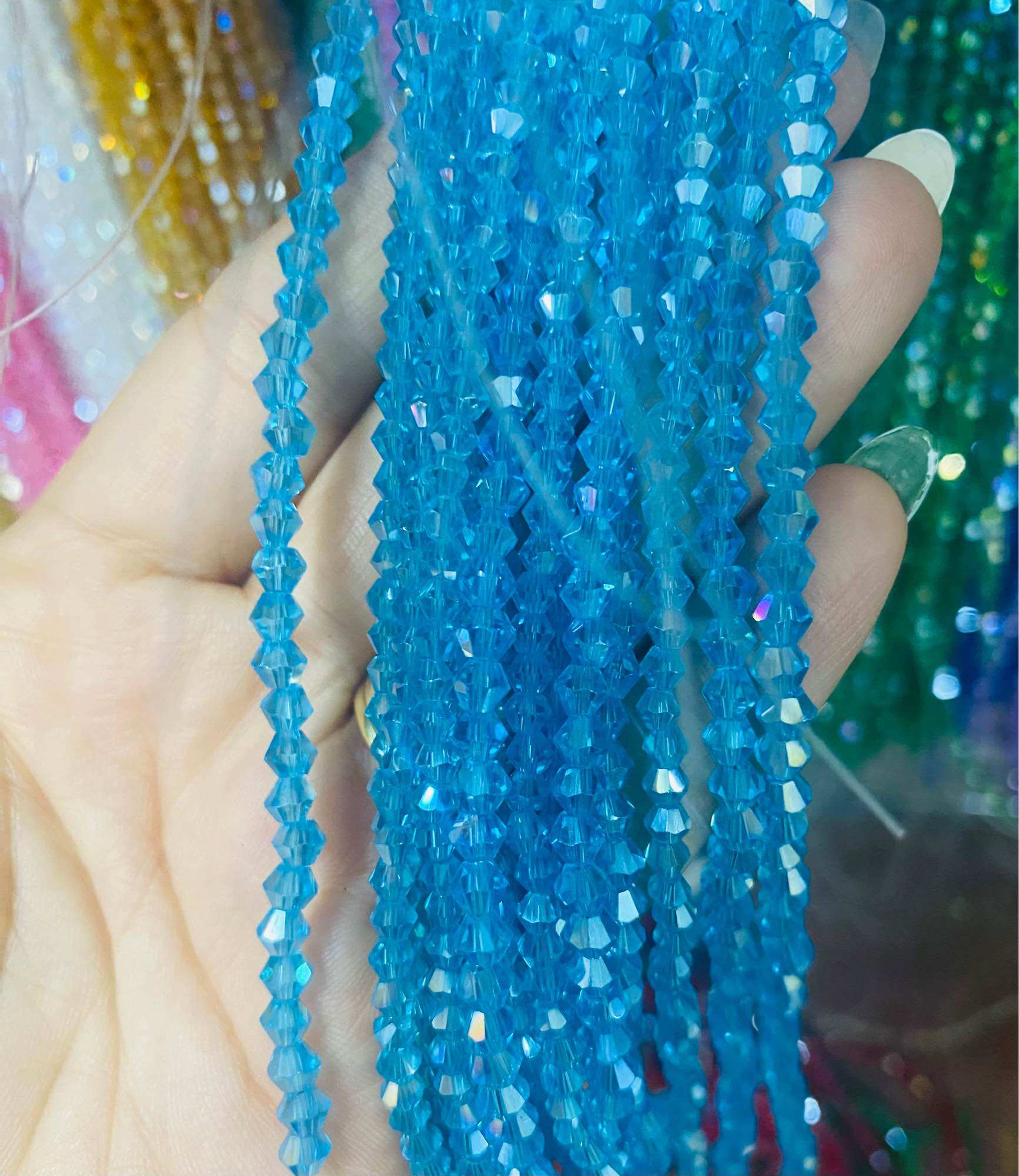 Dây hạt đá pha lê hình chóp nón lấp lánh 4li làm vòng handmade