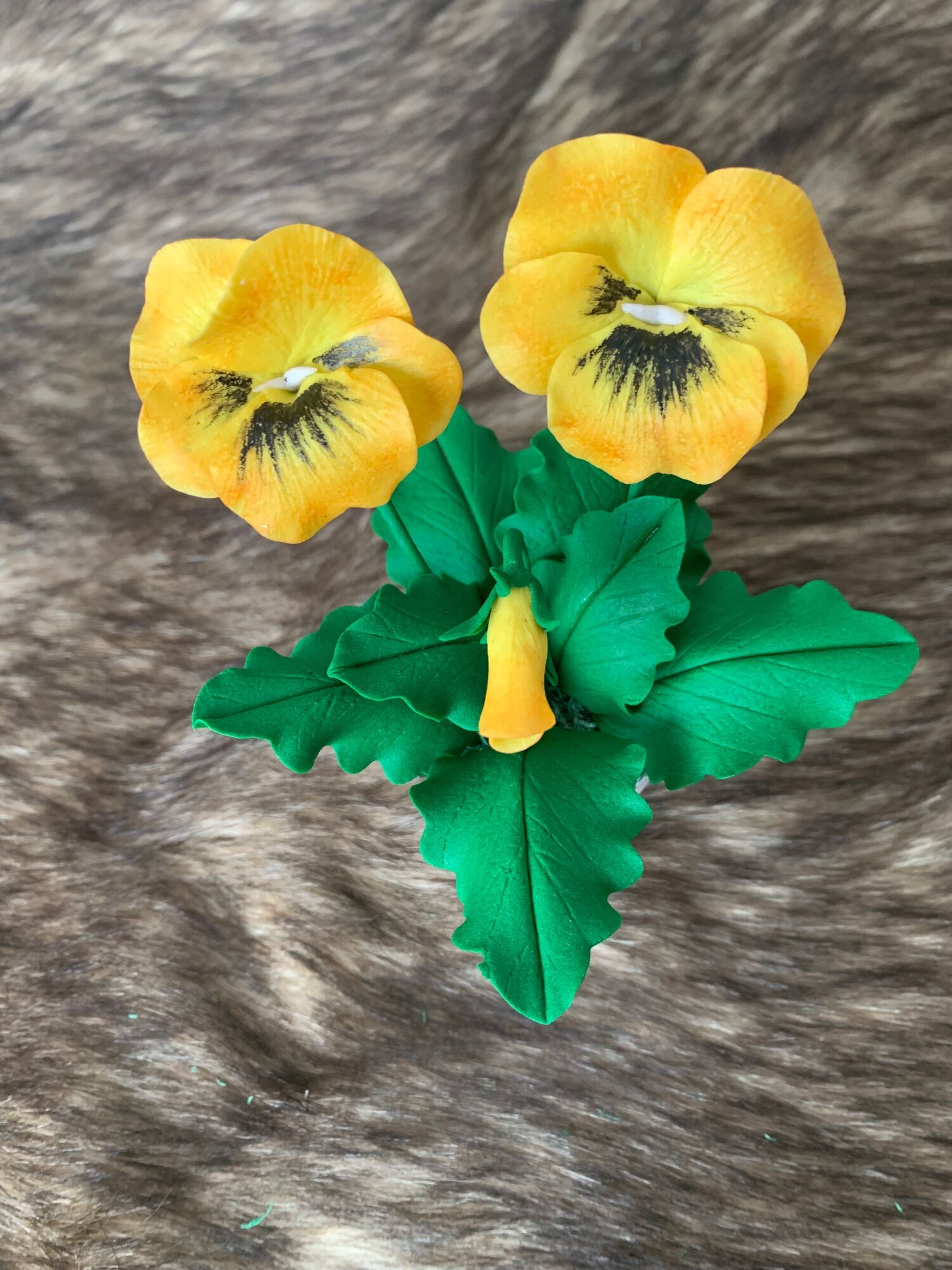 Chậu hoa fanse đất sét nhỏ hoa size trung