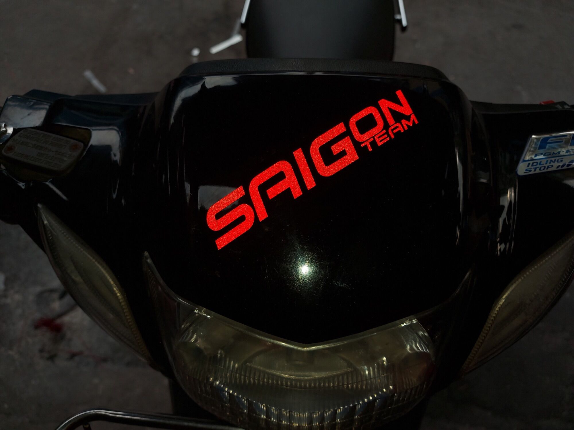 [ 1 MIẾNG ] TEM DECAL SÀI GÒN DÀI 12 CM DÁN TRANG TRI XE